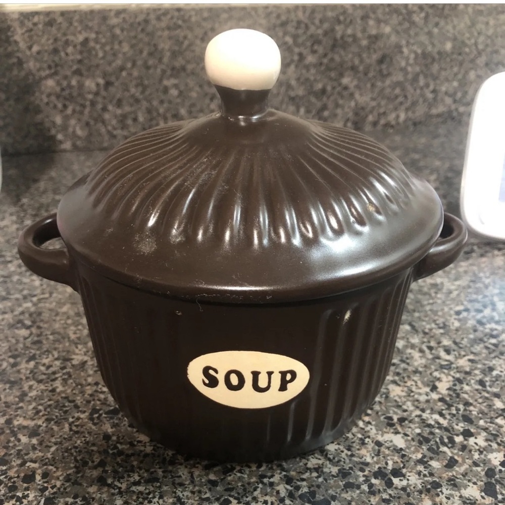 Ceramic Soup Bowl with Lid